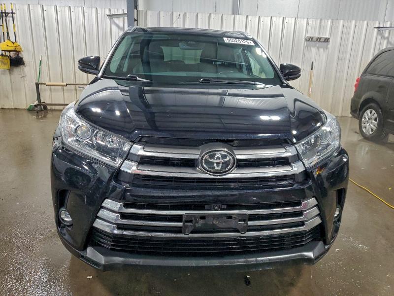Photo 5 from auction – 2019 TOYOTA HIGHLANDER with VIN 5TDDZRFH3KS993194