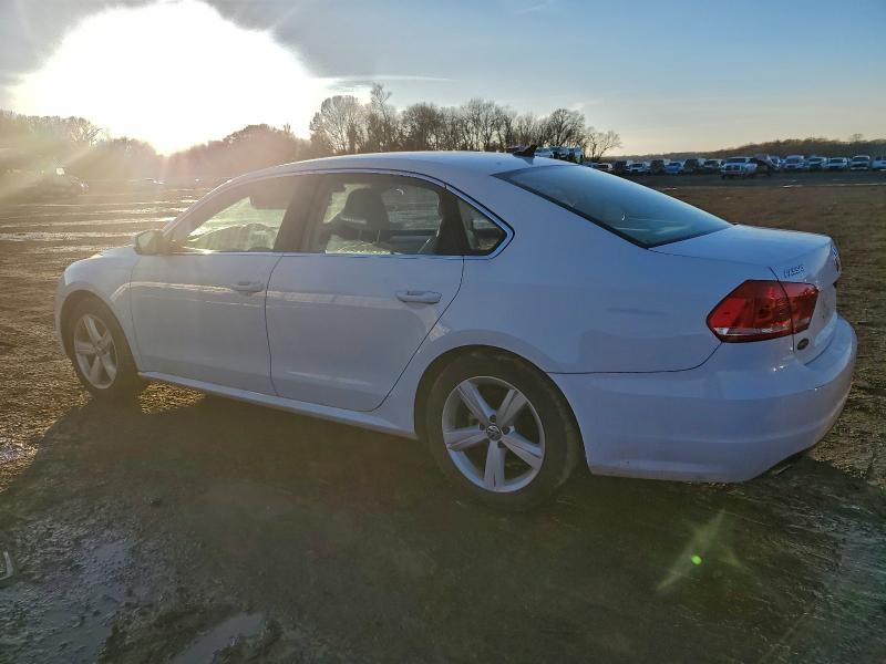 Photo 2 from auction – 2013 VOLKSWAGEN PASSAT SE with VIN 1VWBP7A33DC061771