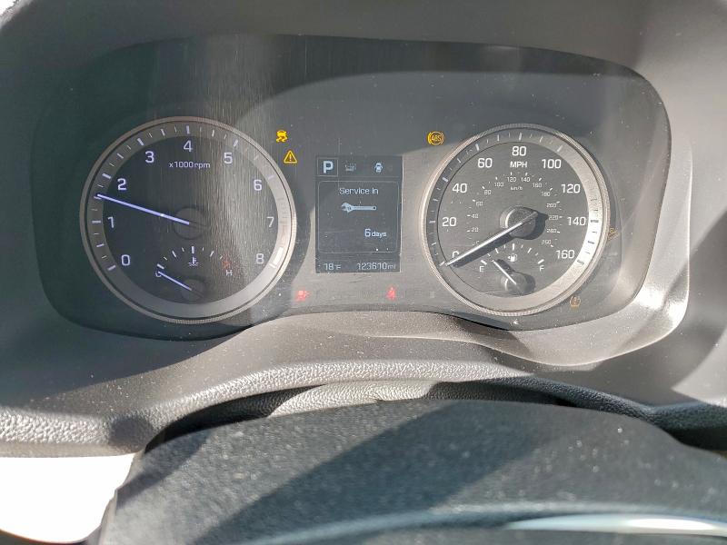 Photo 9 from auction – 2016 HYUNDAI TUCSON LIM with VIN KM8J3CA2XGU033678