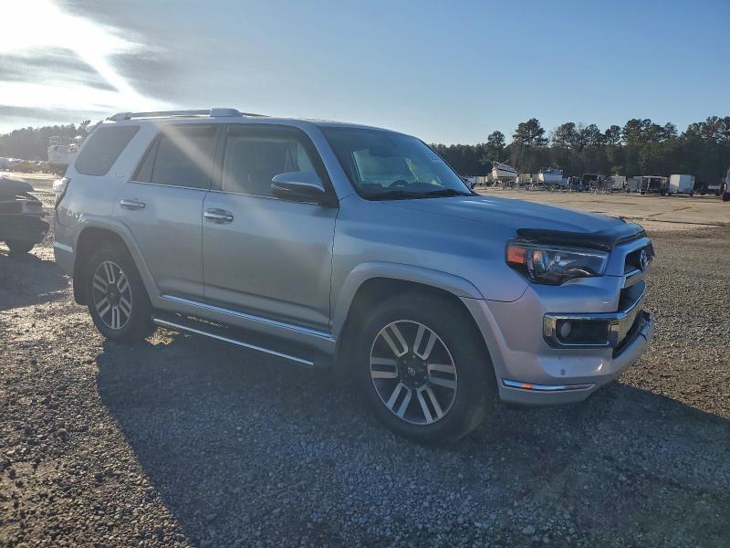 Photo 4 from auction – 2014 TOYOTA 4RUNNER SR with VIN JTEBU5JR4E5202515