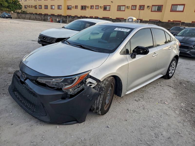 TOYOTA COROLLA LE 2022 with VIN JTDEPMAE8NJ215873 - Photo from auction