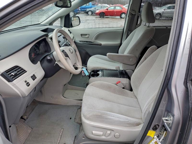 Photo 7 from auction – 2012 TOYOTA SIENNA LE with VIN 5TDJK3DC5CS046896