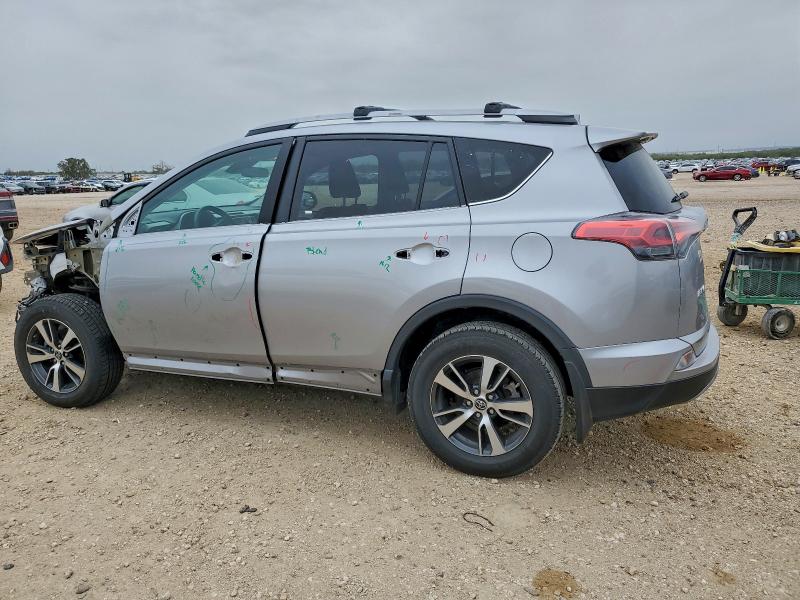 Photo 2 from auction – 2017 TOYOTA RAV4 XLE with VIN 2T3RFREV8HW676444