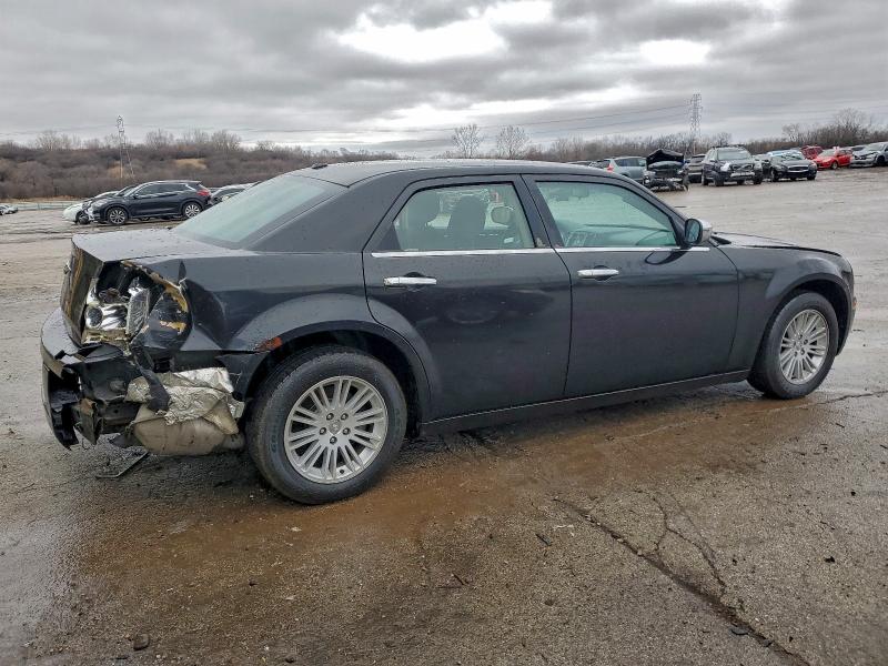 Photo 3 from auction – 2010 CHRYSLER 300 TOURIN with VIN 2C3CA1CV9AH255884
