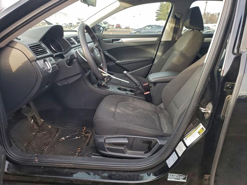 Photo 7 from auction – 2016 VOLKSWAGEN PASSAT S with VIN 1VWAT7A34GC007147