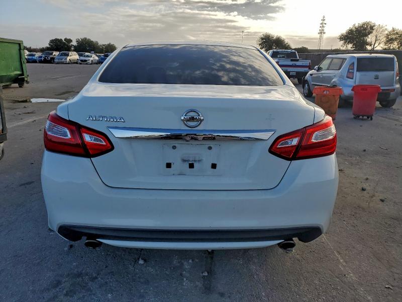 Photo 6 from auction – 2016 NISSAN ALTIMA 2.5 with VIN 1N4AL3AP2GN324837