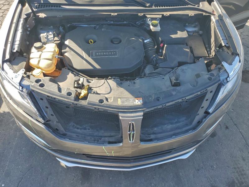Photo 12 from auction – 2016 LINCOLN MKC SELECT with VIN 5LMCJ2C96GUJ31798