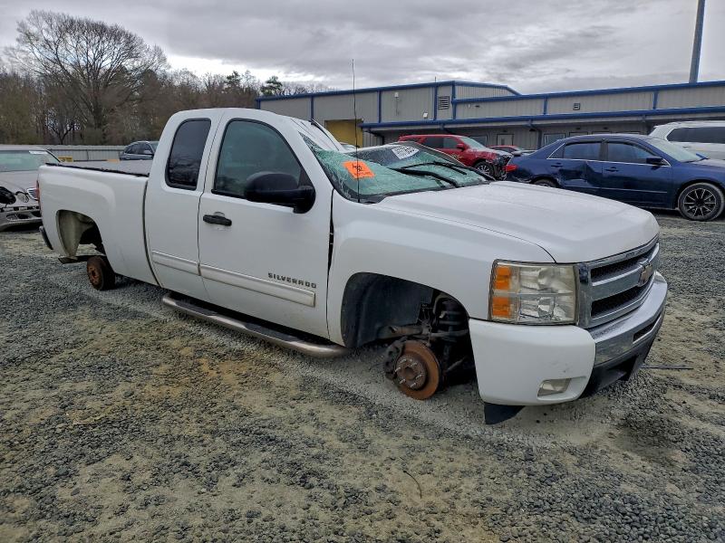 Photo 4 from auction – 2009 CHEVROLET SILVERADO with VIN 1GCEC29J19Z297177