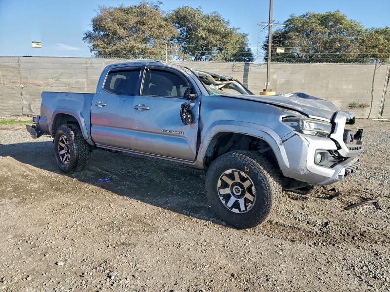 Photo 4 from auction – 2017 TOYOTA TACOMA DOU with VIN 3TMAZ5CN2HM029264