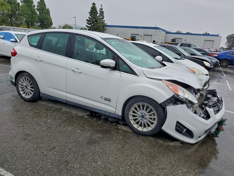 Photo 4 from auction – 2014 FORD C-MAX PREM with VIN 1FADP5CUXEL516970