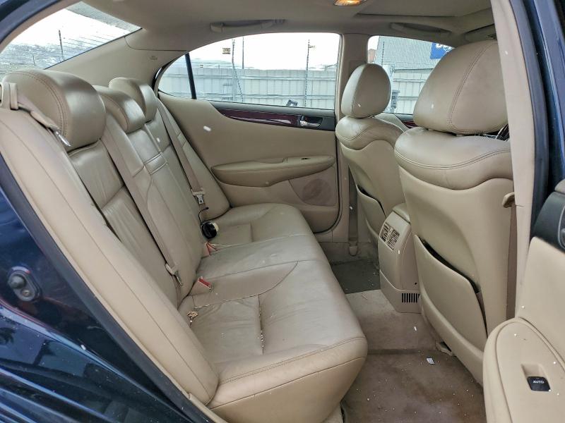 Photo 10 from auction – 2002 LEXUS ES 300 with VIN JTHBF30G325014064