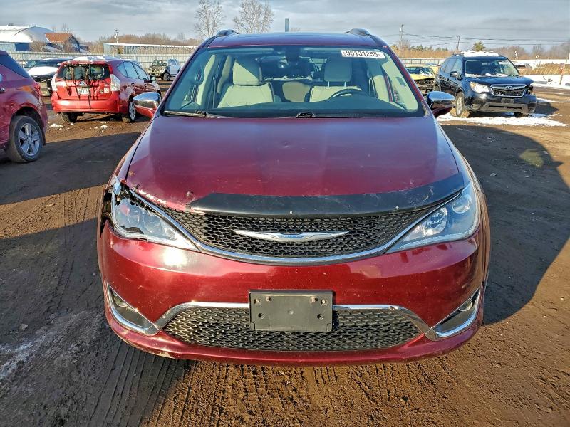 Photo 5 from auction – 2017 CHRYSLER PACIFICA L with VIN 2C4RC1GG9HR513269