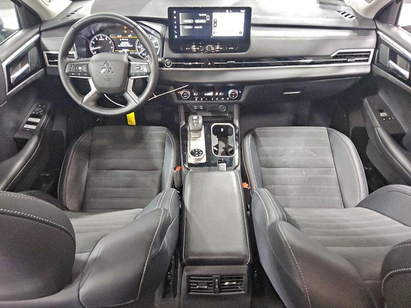 Photo 8 from auction – 2025 MITSUBISHI OUTLANDER with VIN JA4J4VA86SZ033216