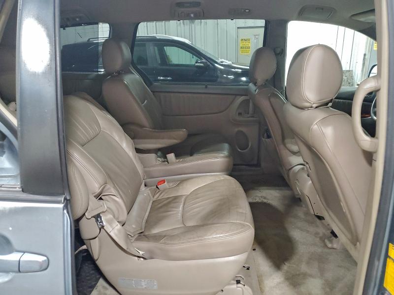 Photo 11 from auction – 2006 TOYOTA SIENNA with VIN 5TDZA22C36S551049