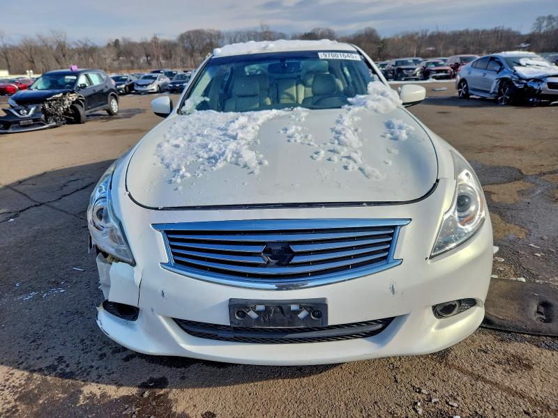 Photo 5 from auction – 2015 INFINITI Q40 with VIN JN1CV6AR3FM650623