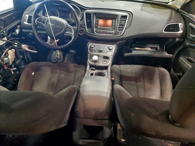 Photo 8 from auction – 2015 CHRYSLER 200 LIMITE with VIN 1C3CCCAB7FN679285
