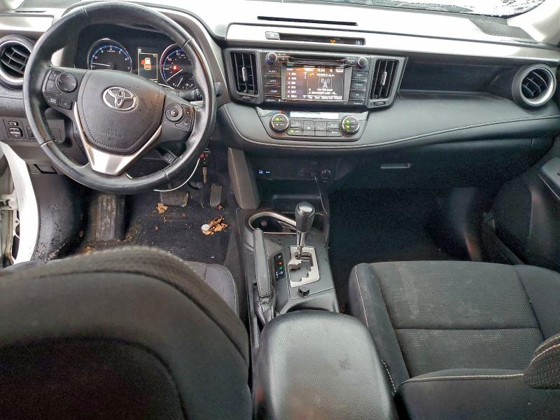 Photo 8 from auction – 2016 TOYOTA RAV4 XLE with VIN 2T3WFREV6GW247806