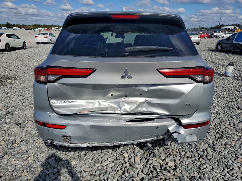 Photo 6 from auction – 2024 MITSUBISHI OUTLANDER with VIN JA4J3VA84RZ075560