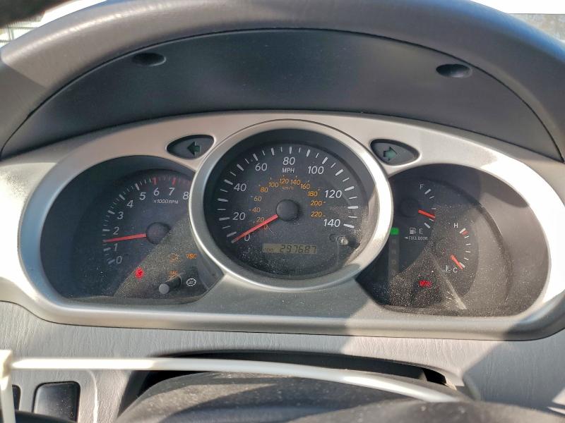 Photo 9 from auction – 2004 TOYOTA HIGHLANDER with VIN JTEDP21A240033745