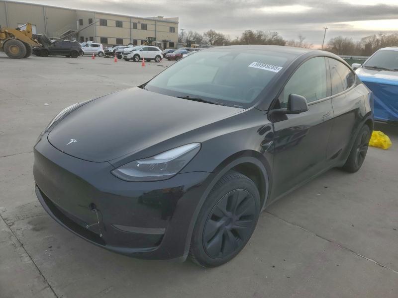 TESLA MODEL Y 2024 with VIN 7SAYGDED8RA293792 - Photo from auction
