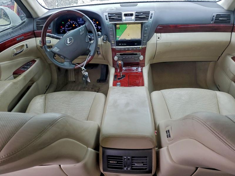 Photo 8 from auction – 2011 LEXUS LS 460 with VIN JTHCL5EF1B5011012