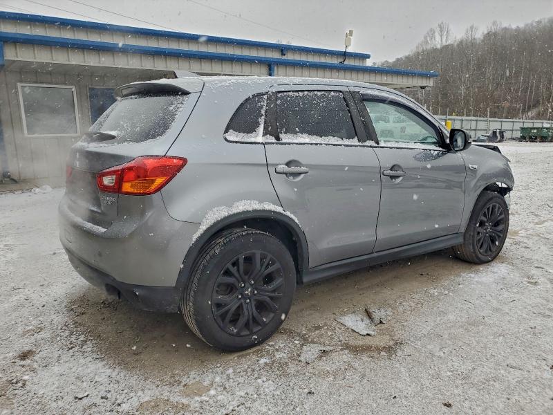 Photo 3 from auction – 2017 MITSUBISHI OUTLANDER with VIN JA4AR3AU2HZ043866