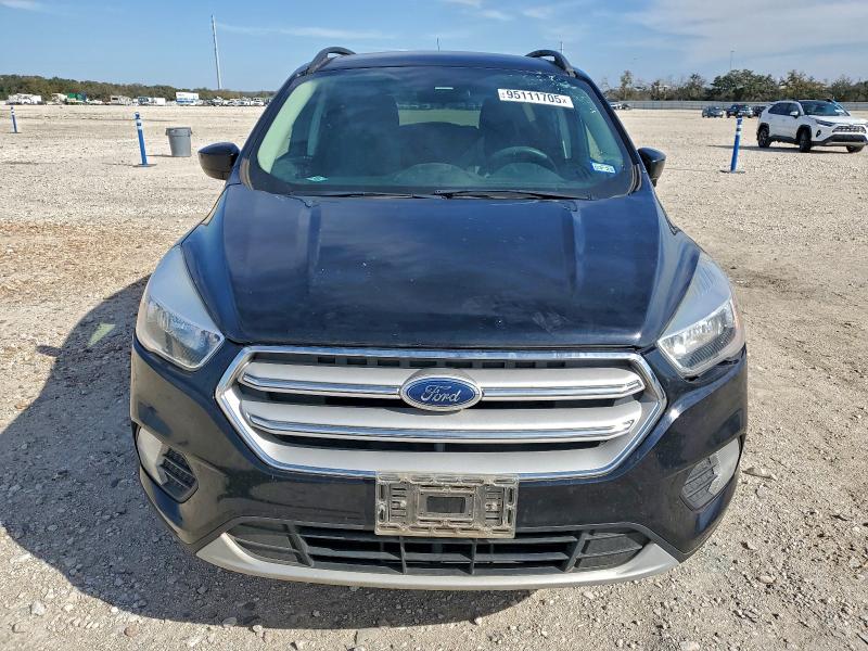 Фото 5 с аукциона – 2018 FORD ESCAPE SE с VIN 1FMCU0GD3JUB81966