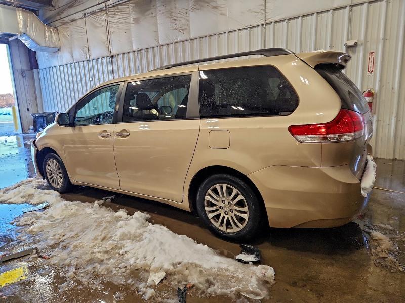 Photo 2 from auction – 2013 TOYOTA SIENNA XLE with VIN 5TDYK3DC9DS308113