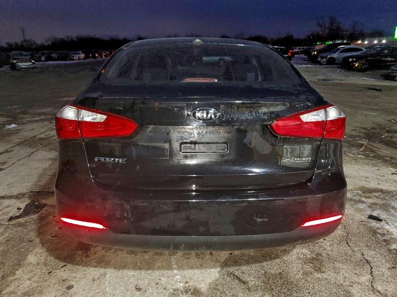 Photo 6 from auction – 2016 KIA FORTE LX with VIN KNAFK4A62G5596558