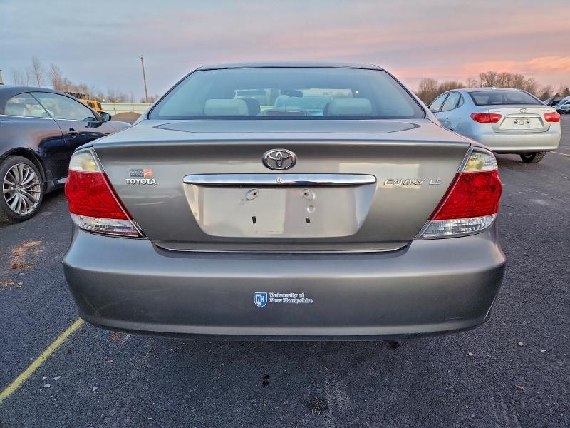 Photo 6 from auction – 2005 TOYOTA CAMRY LE with VIN 4T1BE32K15U573446