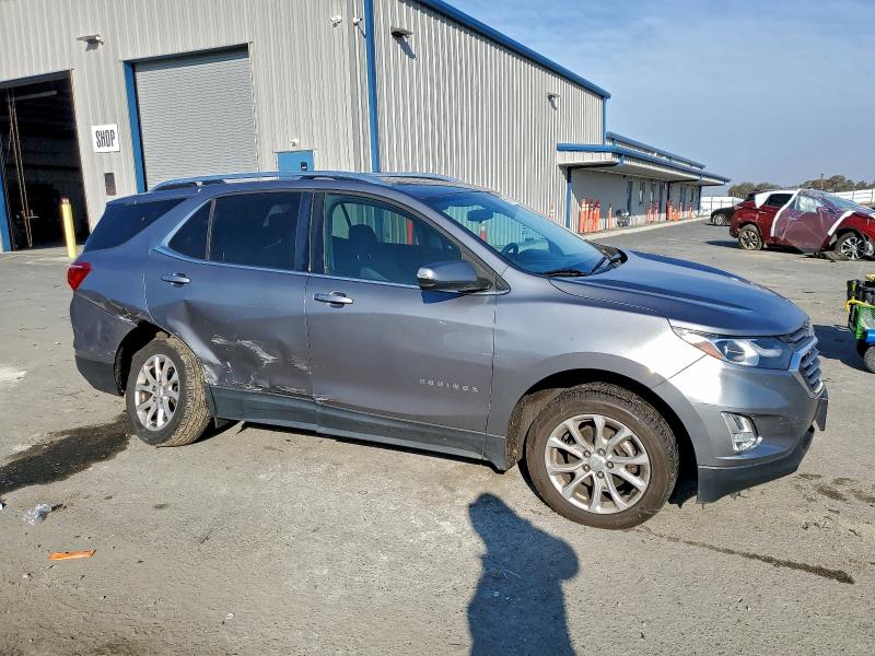 Photo 4 from auction – 2018 CHEVROLET EQUINOX LT with VIN 3GNAXJEV8JL114494