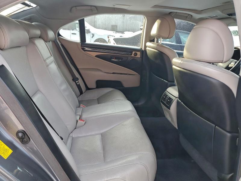 Photo 10 from auction – 2014 LEXUS LS 460 with VIN JTHCL5EF2E5022170