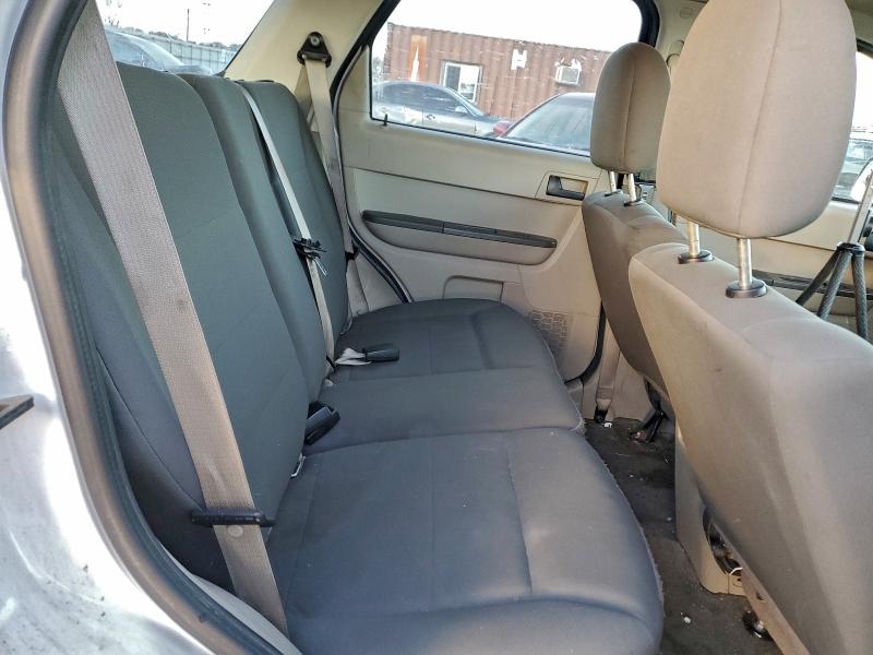 Photo 10 from auction – 2011 FORD ESCAPE XLS with VIN 1FMCU9C73BKB04029