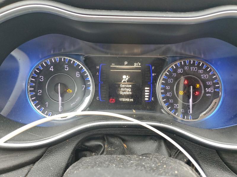 Photo 9 from auction – 2016 CHRYSLER 200 LIMITE with VIN 1C3CCCAB6GN105830