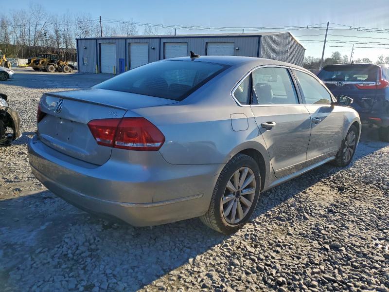 Photo 3 from auction – 2012 VOLKSWAGEN PASSAT SEL with VIN 1VWCP7A38CC092193