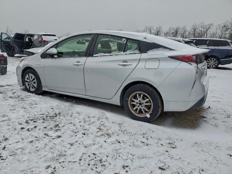 Photo 2 from auction – 2016 TOYOTA PRIUS with VIN JTDKARFU1G3515702