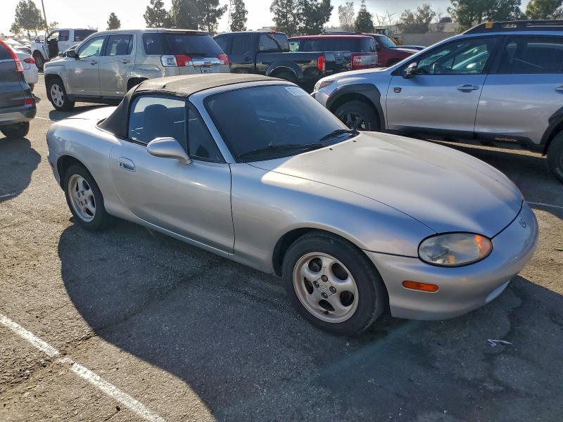 Photo 4 from auction – 2000 MAZDA MX-5 MIATA with VIN JM1NB3539Y0140161