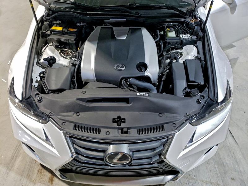 Photo 11 from auction – 2017 LEXUS IS 300 with VIN JTHCM1D20H5025237