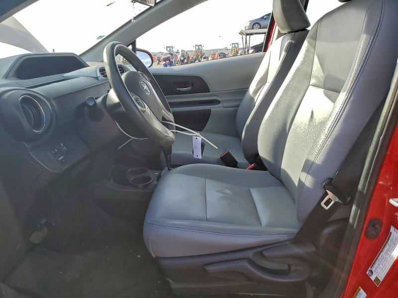 Photo 7 from auction – 2012 TOYOTA PRIUS C with VIN JTDKDTB3XC1004707