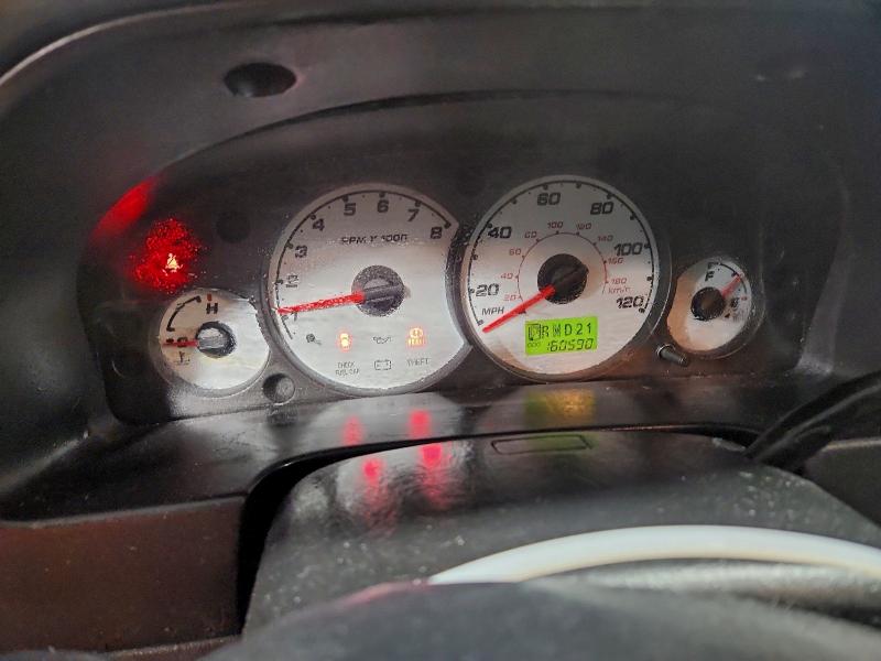 Photo 9 from auction – 2004 FORD ESCAPE XLT with VIN 1FMCU93184KB22332