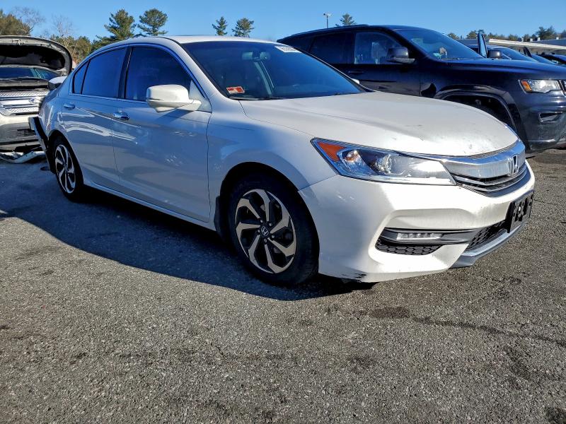 Photo 4 from auction – 2016 HONDA ACCORD EXL with VIN 1HGCR2F84GA069985