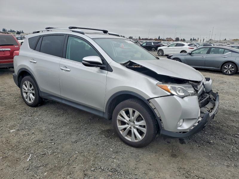 Photo 4 from auction – 2014 TOYOTA RAV4 LIMIT with VIN 2T3DFREV3EW164970