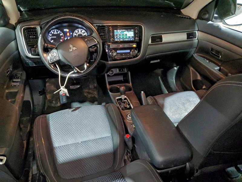 Photo 8 from auction – 2016 MITSUBISHI OUTLANDER with VIN JA4AZ3A34GZ034964