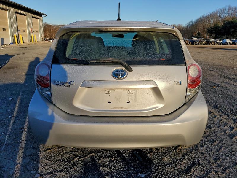 Photo 6 from auction – 2014 TOYOTA PRIUS C with VIN JTDKDTB37E1077973