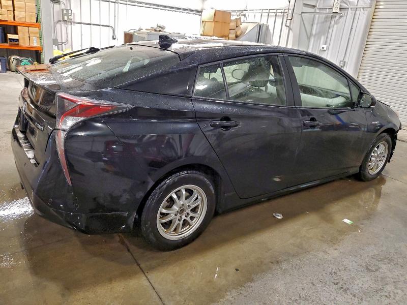Photo 3 from auction – 2017 TOYOTA PRIUS with VIN JTDKBRFU7H3041933