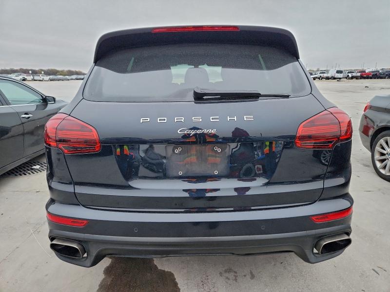 Photo 6 from auction – 2016 PORSCHE CAYENNE with VIN WP1AA2A22GKA12774