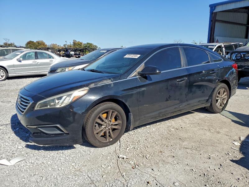 HYUNDAI SONATA SE 2016 with VIN 5NPE24AF0GH304579 - Photo from auction