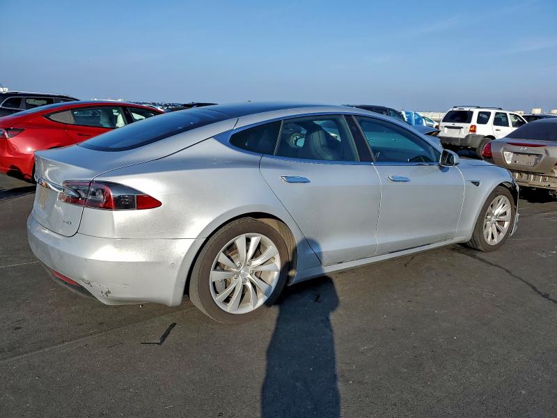 Photo 3 from auction – 2018 TESLA MODEL S with VIN 5YJSA1E23JF259218