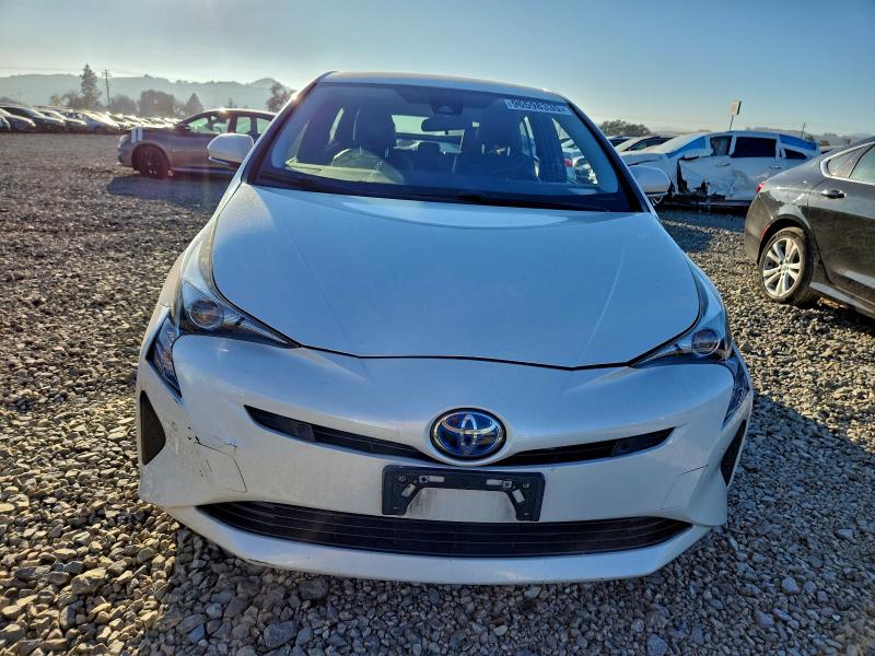 Photo 5 from auction – 2017 TOYOTA PRIUS with VIN JTDKBRFUXH3041750