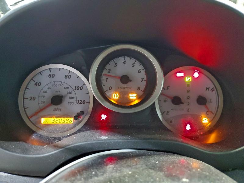 Photo 9 from auction – 2005 TOYOTA RAV4 with VIN JTEHD20V550059482